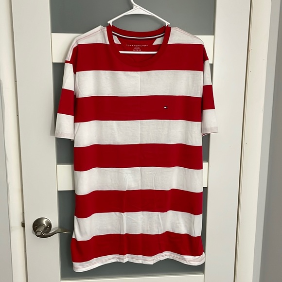 Tommy Hilfiger Other - Tommy Hillfiger T-Shirt Size XL/TG/XG